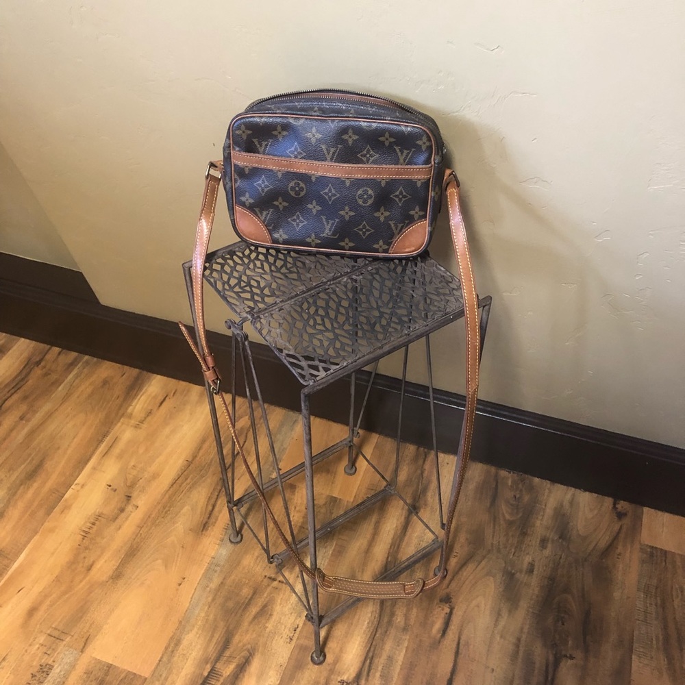 Preloved Auth Louis Vuitton Trocadero crossbody - Picture 1 of 8